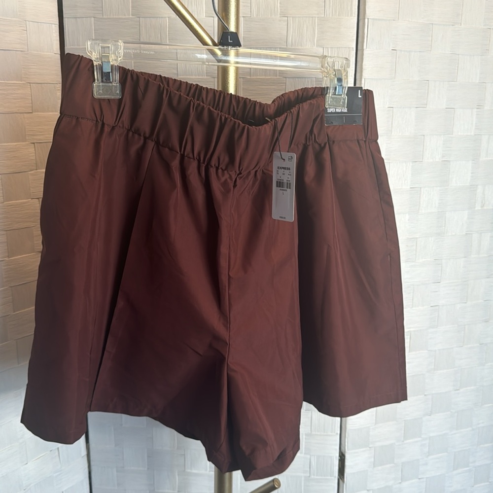 Express Stylist Super High Rise Shorts - Picture 3 of 5